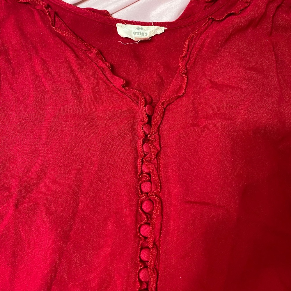 Red top🌵 - Picture 4 of 5